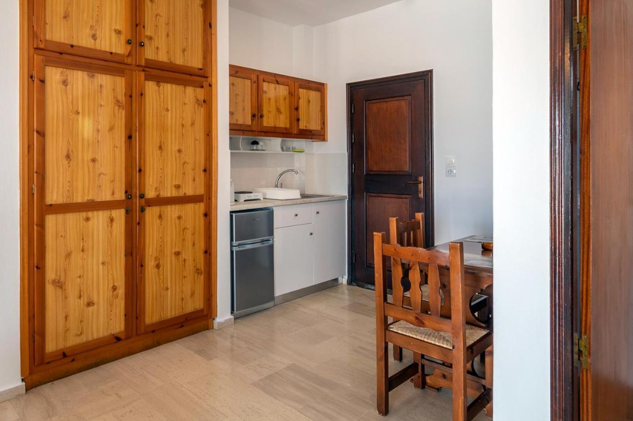 Pelagos Seafront Accommodation - Maria Миртеа Экстерьер фото